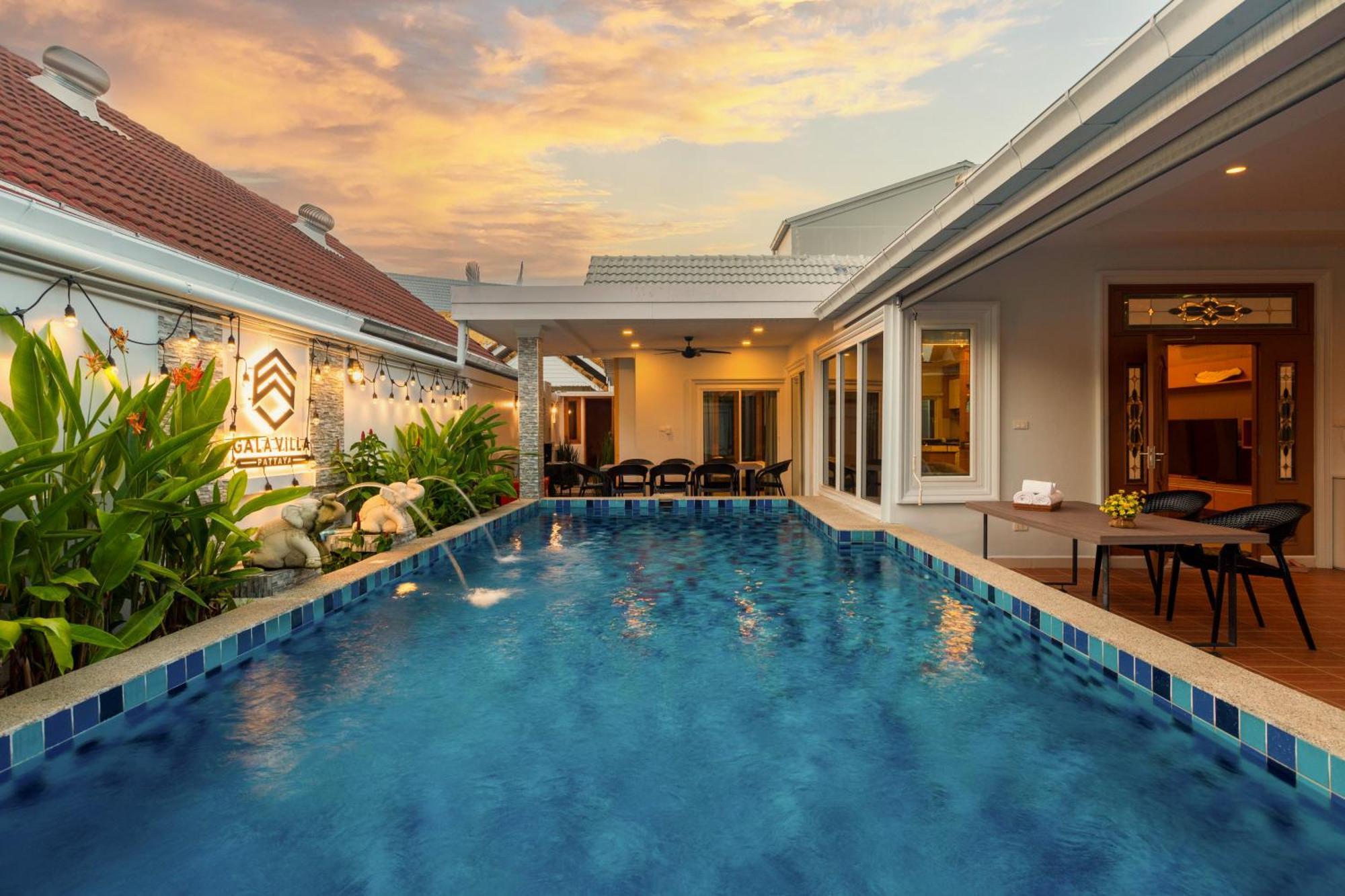 Gala Holiday Villa Pattaya Exterior foto
